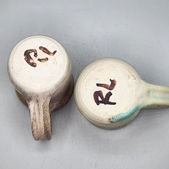 Hand Made Studio Art Pottery Mug Thumb Rest Tan Drip Glaze Signed Eagle - Picture 5 of 5